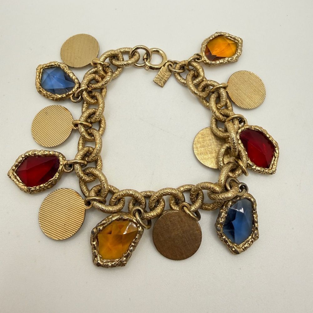 Vintage Emmons‎ gold tone metal and glass "charm" bracelet!